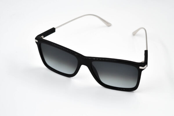 Prada - Image 4